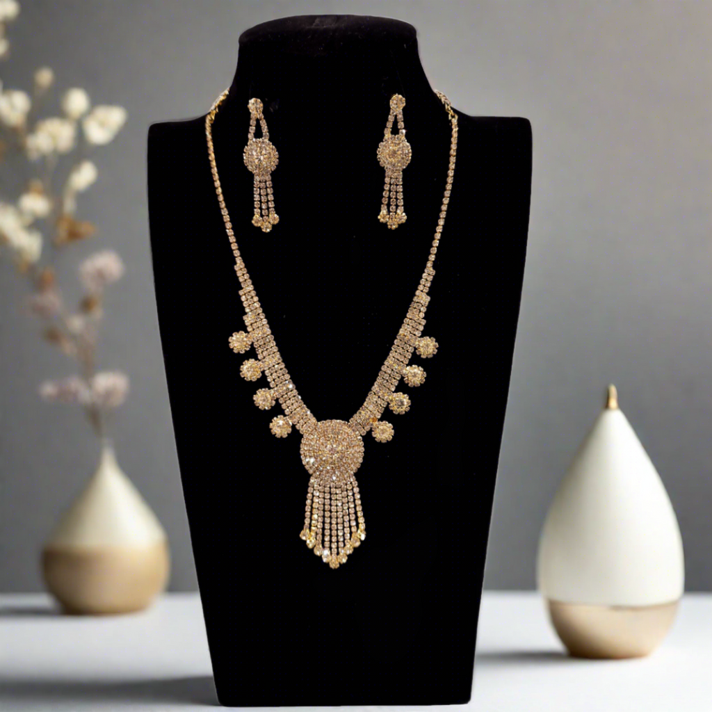 1402-6778 - NECKLACE AND EARRING SET
