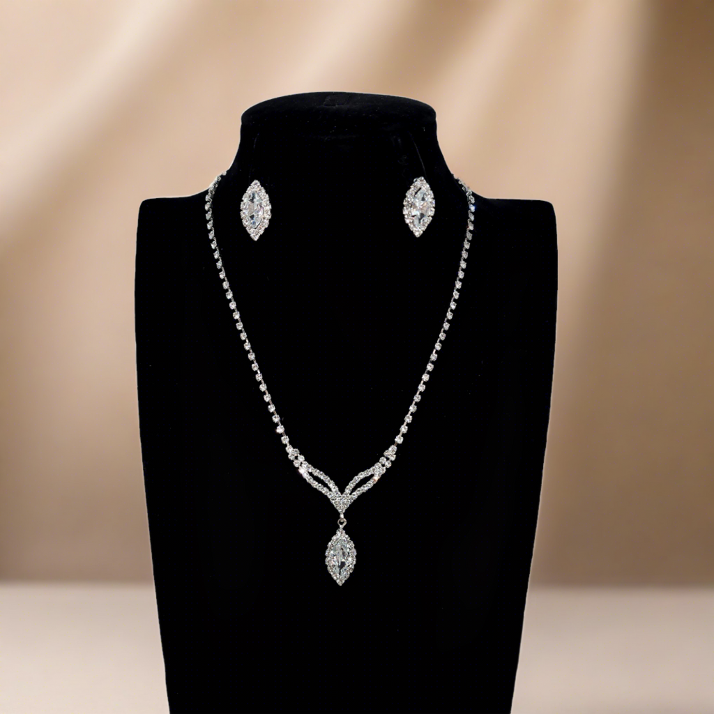 A-1446 - NECKLACE AND EARRING SET