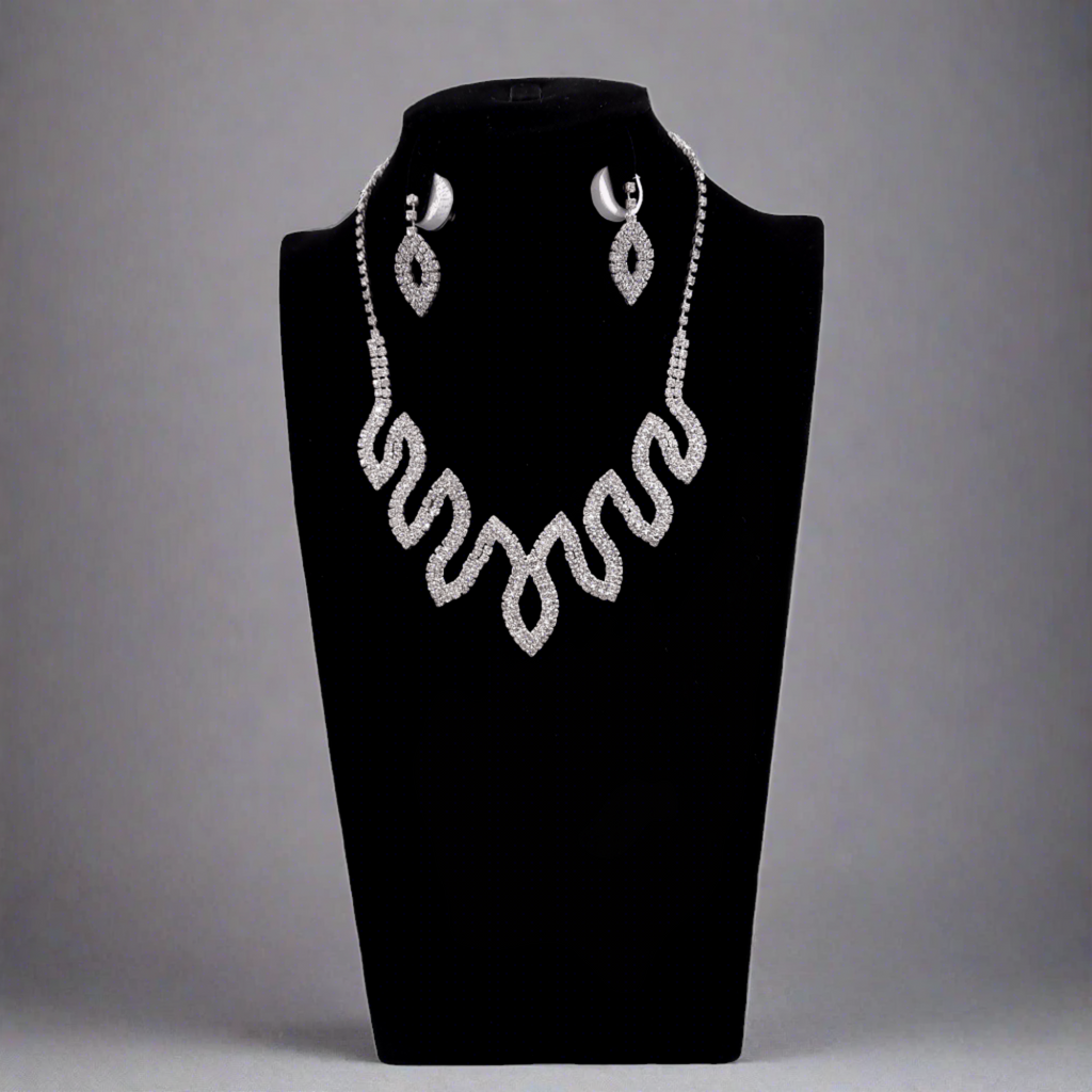 A-1429 - NECKLACE AND EARRING SET